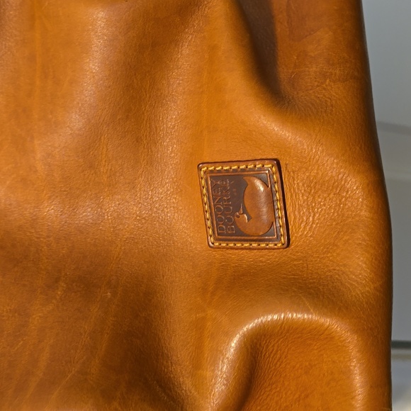 💥Price Reduced💥Dooney & Bourke Satchel HB in a beautiful Chestnut brown EUC PF - Picture 2 of 16